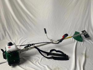 Débroussailleuse 2 CV 2 Temps 40.2cc Puissante, Moteur Thermique à Fixation Latérale pour Entretien Extérieur du Jardin - Product Image 3