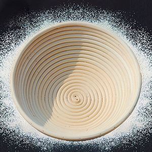 Kit para Pan de Masa Madre con Horno Holandés, Cesta Redonda de 9 Pulgadas, Revestimiento para Cesta de Fermentación, Raspador, Tazones Grandes para Servir - Product Image 3
