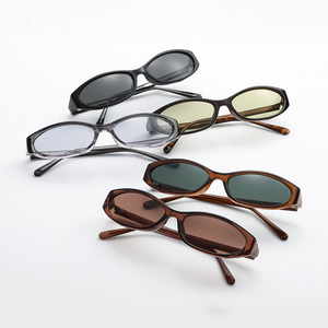 Gafas de Sol Ovaladas Retro Unisex 2026 con Logotipo Personalizado, Montura Pequeña, Protección UV400, Estilo Y2K, para Hombre y Mujer - Product Image 2