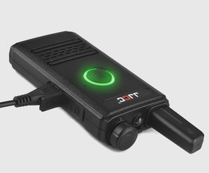 JJCC Talkie-walkie <span class=keywords><strong>portable</strong></span> à main Logo personnalisé Vente en gros BF Radio bidirectionnelle avec chargeur USB Mini poche <span class=keywords><strong>pas</strong></span> <span class=keywords><strong>cher</strong></span> 003 - Product Image 5