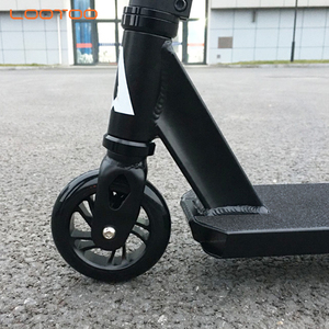 Trottinette pliable pour enfants pas chère, 360 degrés, Step District Limit, skateboard, sport, stunt, scooter, freestyle, extérieur, avec freins - Product Image 6