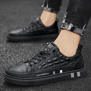 รองเท้าผ้าใบผู้ชายแฟชั่นใหม่สไตล์ลำลองสำหรับเล่นสเก็ตบอร์ด กันลื่น ใส่เดิน วิ่ง ออกกำลังกาย ขายส่งจากโรงงาน - Product Image 5