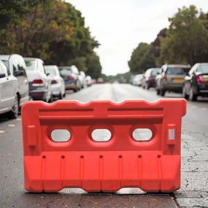 道路安全水バリアプラスチック水充填交通障壁建設現場用 - Product Image 1