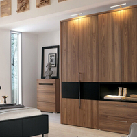 Armoire de rangement sur mesure pour chambre à coucher, peinture sur bois, couleur bois, design d'armoire à vêtements, armoire à 4 portes, coiffeuse