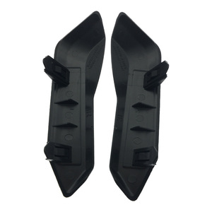 Panneau de garniture en caoutchouc pour le coin inférieur du pare-brise avant de Toyota Highlander 53866-0E070 53867-0E070 ABS, pièce de rechange neuve - Product Image 1