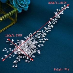 Piezas de pelo de boda elegantes de primera calidad, peine de pelo nupcial con diamantes de imitación y accesorios para damas de honor hechos de seda - Product Image 4