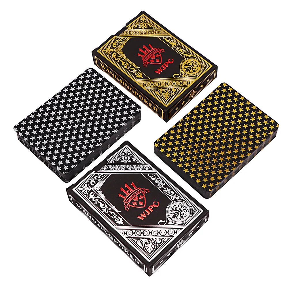 Design personalizzato in plastica PVC Poker Deck stampa anteriore e posteriore Logo nero e oro impermeabile sublimazione carte da gioco con scatola