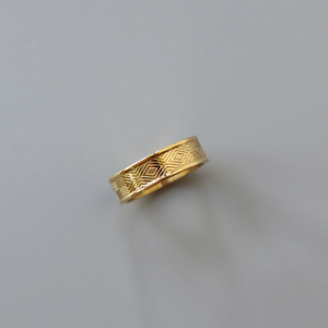 Ensemble de bagues YF8444 polyvalent à motif <span class=keywords><strong>totem</strong></span> diamant rétro pour femmes, plaqué or 18 carats, acier inoxydable étanche - Product Image 4