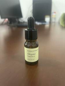 น้ำมันออริกาโนบริสุทธิ์จากธรรมชาติ ขายส่ง ประกอบด้วยคาร์วาครอล น้ำมันหอมระเหยออริกาโนป่า สำหรับใช้เป็นวัตถุเจือปนอาหาร - Product Image 5