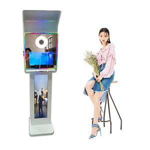 Espejo Mágico con Operación sin Contacto y Control por Voz, Cabina de Fotos Moderna para Eventos Higiénicos - Product Image 1