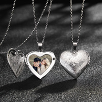 Collier Pendentif en Acier Inoxydable Plaqué Or 18K, Motif Rétro Européen Créatif, Cœur Pêche, Cadre Photo Amour, Cadeau Unisexe DIY