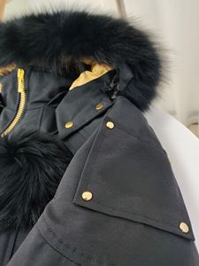 Jaket Bomber Bulu Rubah Musim Dingin Pria Custom Palm Moose dengan Kapucong Bulu - Product Image 5