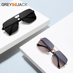 Gafas de Sol Unisex con Marco Metálico Gris Jack, Protección UV400, Lentes TAC, Estilo Aviador Grande para Hombre y Mujer - Product Image 4