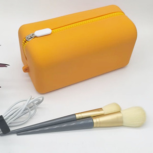 Professional Custom Silicone Cosmetic Brush Pouch Storage Bag Zipper Closure New Design Foldable Card Holder Coin <b>Purse</b> Fashion - Product Image 3