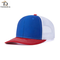 Fabrieksgroothandel Unisex Sportieve Oxford Mesh Trucker Pet met Aangepaste Hittetransfer Fruit Mountain Logo, Verstelbaar en Ademend