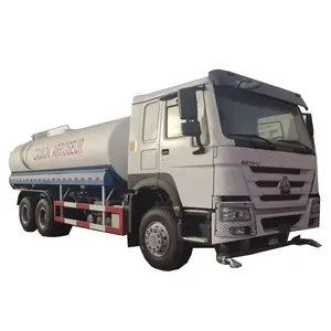 סינוטרוק הו 4x2 6x4 20cbm 25cbm משאית מיכל מים