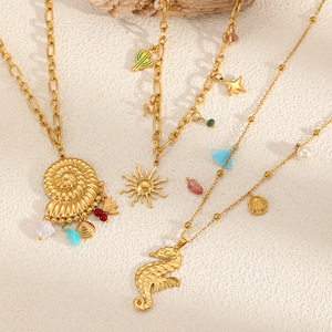 Collar de Concha y Caballito de Mar Chapado en Oro, Colgante Temático Oceánico para Mujer, Joyería Casual de Playa, Cadena de Clavícula a la Moda para Uso Diario - Product Image 1