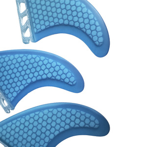Aileron de planche de surf en fibre de verre, ensemble gauche, centre, droit, motif nid d'abeille bleu, ailerons de paddleboard - Product Image 1