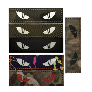 IR yansıtıcı ve aydınlık kötü kedi gözü taktik kanca döngü rozetleri için giysi sırt dekorasyon ve gece tanımlama - Product Image 2