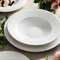 Logo personnalisé Hôtel Fournisseur Porcelaine Plat de Soupe Nouveauté Blanc en Céramique Dîner Dessert Assiettes Creuses pour Fêtes pour Restaurant