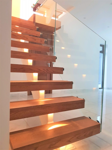 Escalera flotante recta de interior moderna <span class=keywords><strong>con</strong></span> banda de <span class=keywords><strong>madera</strong></span>, <span class=keywords><strong>escaleras</strong></span> de seguridad <span class=keywords><strong>con</strong></span> luz LED recta, barandilla de <span class=keywords><strong>vidrio</strong></span> negro - Product Image 2