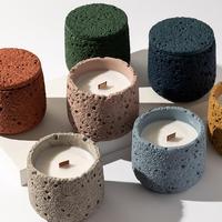 Bougie pilier Mimi de luxe faite à la main en cire de soja avec pot en pierre - 100% biologique, naturelle, végétalienne et parfumée pour les fêtes, les mariages et les bars