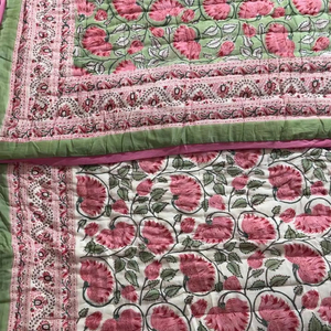 Tendance Handblock Rajasthani Voile BeddingSet Couette À La Main Réversible Razai HandBlock Rajasthani Imprimé Patchwork Chaud Couette - Product Image 1