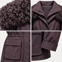 Parka mi-longue doublée de fourrure avec col en laine bouclée, fermeture éclair sur le devant, poches à rabat et taille élastiquée, style urbain automne-hiver (OEM)
