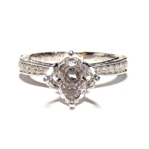 Bague de Fiançailles et de Mariage Semi-Montée en Or Blanc Massif 18 carats avec Diamant Véritable 1 carat Taille Solitaire, Design Couronne Personnalisé, pour Fête et Anniversaire - Product Image 1