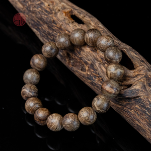 Pulsera Redonda de Agarwood de 12mm, Calidad Casi Sumergible Tipo 1, Madera de Oud Natural, Joyería Espiritual de Lujo - Product Image 3