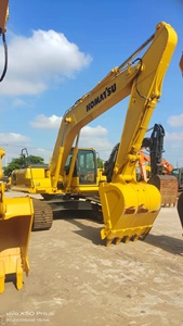 Excavadora de cadenas japonesa Komatsu PC 240LC 240 240-8 en venta, 220 PC200, excavadora Komatsu PC240lc-8 original usada y barata - Product Image 4