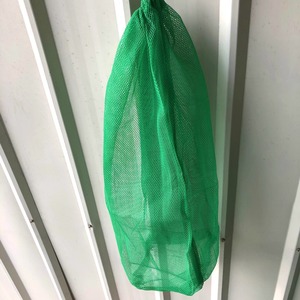 ถุงตาข่ายไนลอนแบบพกพา ตะกร้าใส่ปลาแบบพับได้ ตาข่ายละเอียด สำหรับใช้ในสวนและกลางแจ้ง - Product Image 4