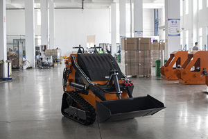 Minicargadora compacta superventas para movimiento <span class=keywords><strong>de</strong></span> tierras con cucharón y múltiples accesorios, multifuncional para uso doméstico o <span class=keywords><strong>de</strong></span> <span class=keywords><strong>alquiler</strong></span> - Product Image 5