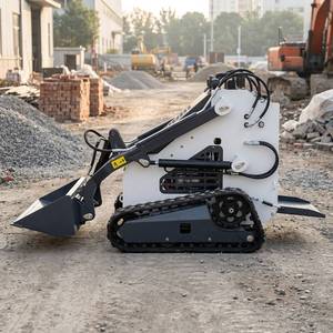 Souffleuse à neige et débroussailleuse compacte sur chenilles 25 CV, 360 kg - 380 kg, pour jardin et verger, à prix abordable - Product Image 5