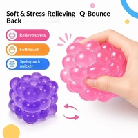 Jouets anti-stress souple en vrac OEM/ODM en forme de raisin aux couleurs vives avec rebond lent pour le jeu sensoriel par compression