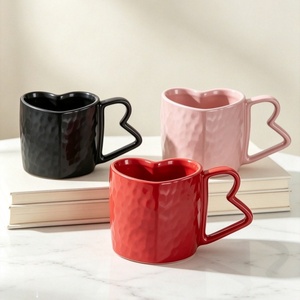 Tasse à café en céramique à haute valeur esthétique, motif cœur de pêche, tasse à latte à motif floral, tasse à eau romantique, cadeau pour fille - Product Image 1
