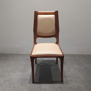 Chaise de salle à manger en bois de noyer massif de qualité supérieure avec artisanat de menuiserie traditionnel, assise moderne pour la maison, le restaurant, l'hôtel PISANO - Product Image 1