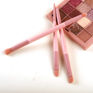 Brocha de Maquillaje Rosa de Doble Punta, Fibras Sintéticas, Mango de Madera, para Sombras de Ojos, Labios y Delineador, Origen Cangzhou - Product Image 2