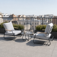 Ensemble de chaises longues d'extérieur modernes et durables avec table ronde en acier et coussin gris pour balcon et jardin