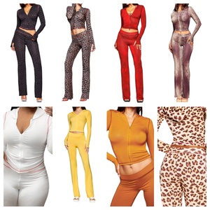 Set Casual da Donna con Giacca e Pantaloni a Zampa, Completo Stampato con Cappuccio e Tasche, Abbigliamento Lounge in Due Pezzi - Product Image 2