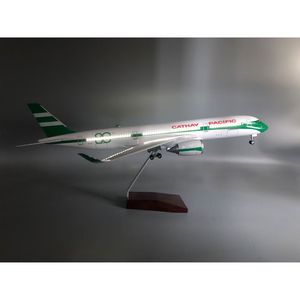 Modelo de Avión de Resina Realista de 47 cm a Escala 1/142 de Cathay Pacific Airways <span class=keywords><strong>Airbus</strong></span> <span class=keywords><strong>A350</strong></span>-<span class=keywords><strong>900</strong></span> con la Decoración del 80 Aniversario, con Ruedas, para Coleccionistas - Product Image 3