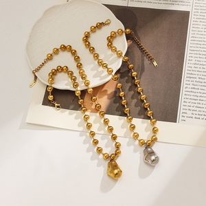 Collar de acero inoxidable con cadena de cuentas redondas y colgante irregular para mujer, joyería de regalo de estilo europeo - Product Image 3