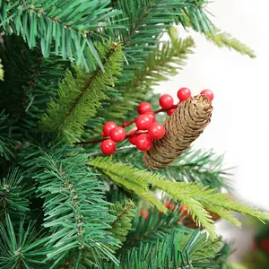 गर्म बिकने वाला लाल फल क्रिसमस ट्री मिश्रित पेड़ सजावट सिमुलेशन आलीशान पाइन सुई पेड़ उत्सव पीवीसी सजावट उत्सव