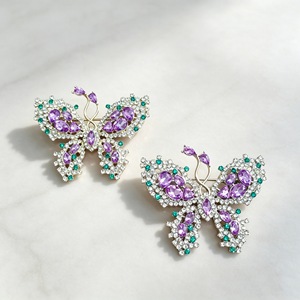 Vintage Mor Elmas Taklidi Kelebek Broş Altın Kaplama Unisex Hafif Lüks Broş Pins Parti Düğün Hediyesi Elbise Takım Elbise için - Product Image 2
