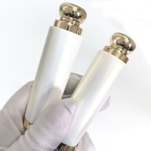 KH122 Lllusory Farbe Lippenstift Tube 12.1 Pearly White Round Leerer Lippenstift Behälter leere Lippen balsam Tube Custom ized Private Label - Product Image 2