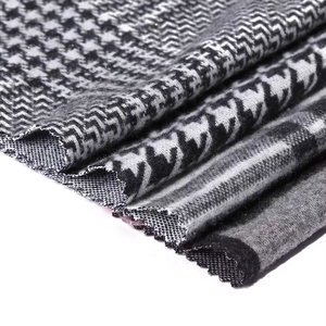 Tissu à tricoter Jacquard en polyester tricoté à motif de géométrie différente à vendre - Product Image 4