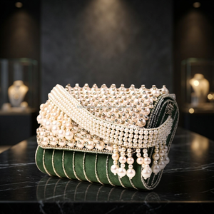 Elegante Bolso de Mano de Terciopelo Verde de la Mejor Calidad con Decoración de Perlas para Fiestas Nocturnas - Product Image 3