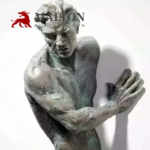 Estatua de escalada de tamaño real para decoración de pared, estatua de bronce para interior