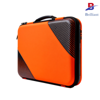 Étui rigide pour ordinateur portable en EVA OEM/ODM avec motif en fibre de carbone et design antichoc, doté d'une poignée, mallette pour ordinateur portable en EVA