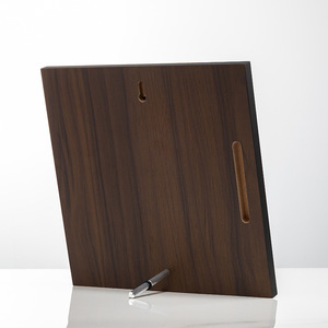 Base de madera para medallas con grabado para premio individual destacado, regalo empresarial, diseño duradero - Product Image 2